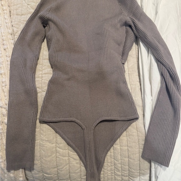 NWOT! Abercrombie & Fitch LuxeLoft Wrap Sweater Bodysuit - S - Picture 11 of 11